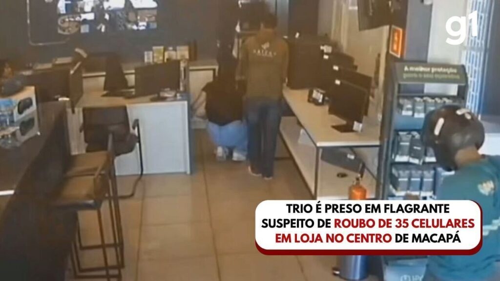 Trio é preso em flagrante suspeito de roubo de 35 celulares em loja no centro de Macapá; VÍDEO