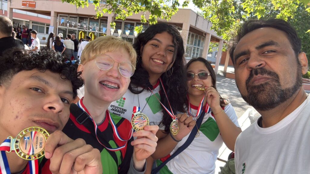 Estudantes do Amapá ganham ouro em olimpíada de matemática na França
