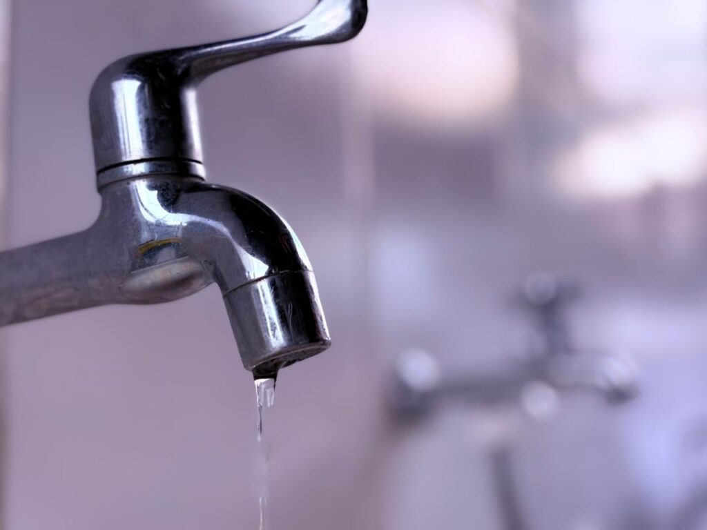 Estudo aponta que desperdício de água no Amapá equivale a 15 piscinas olímpicas por dia