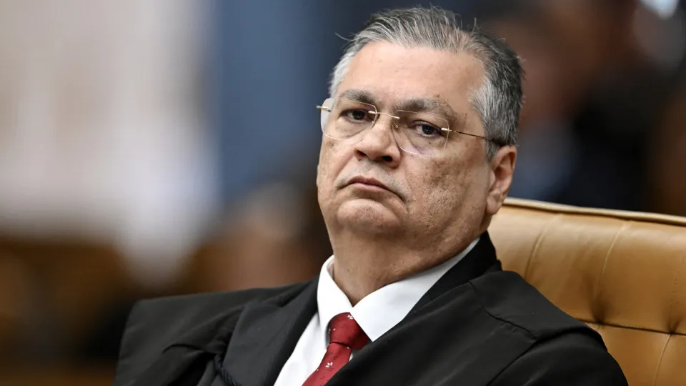 Dino envia à PF explicações de partidos sobre gestão de emendas