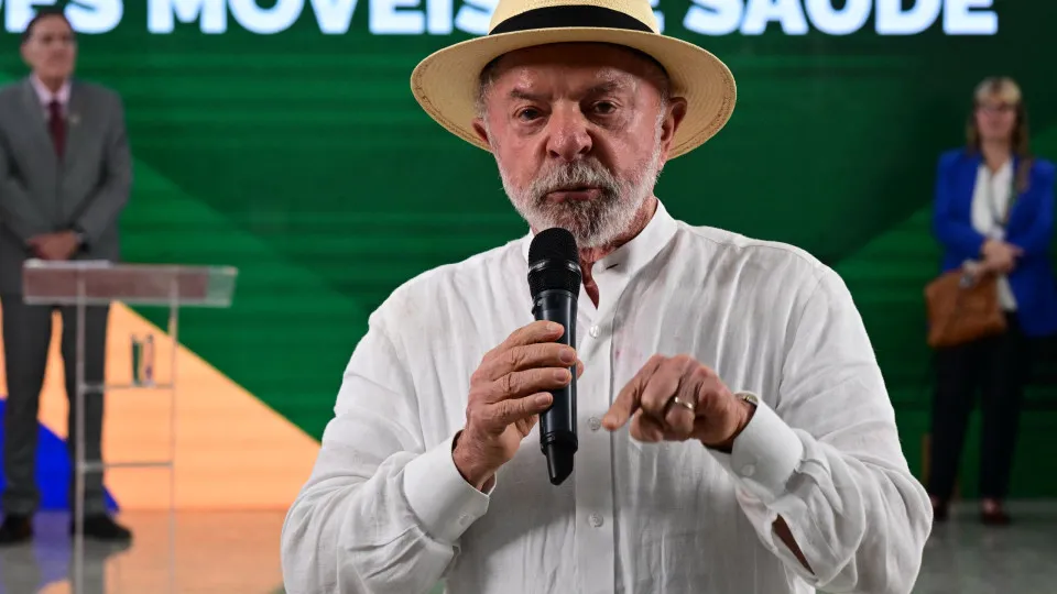 Lula diz não ser ‘louco’ para brigar com EUA e China, e Alckmin critica Milei